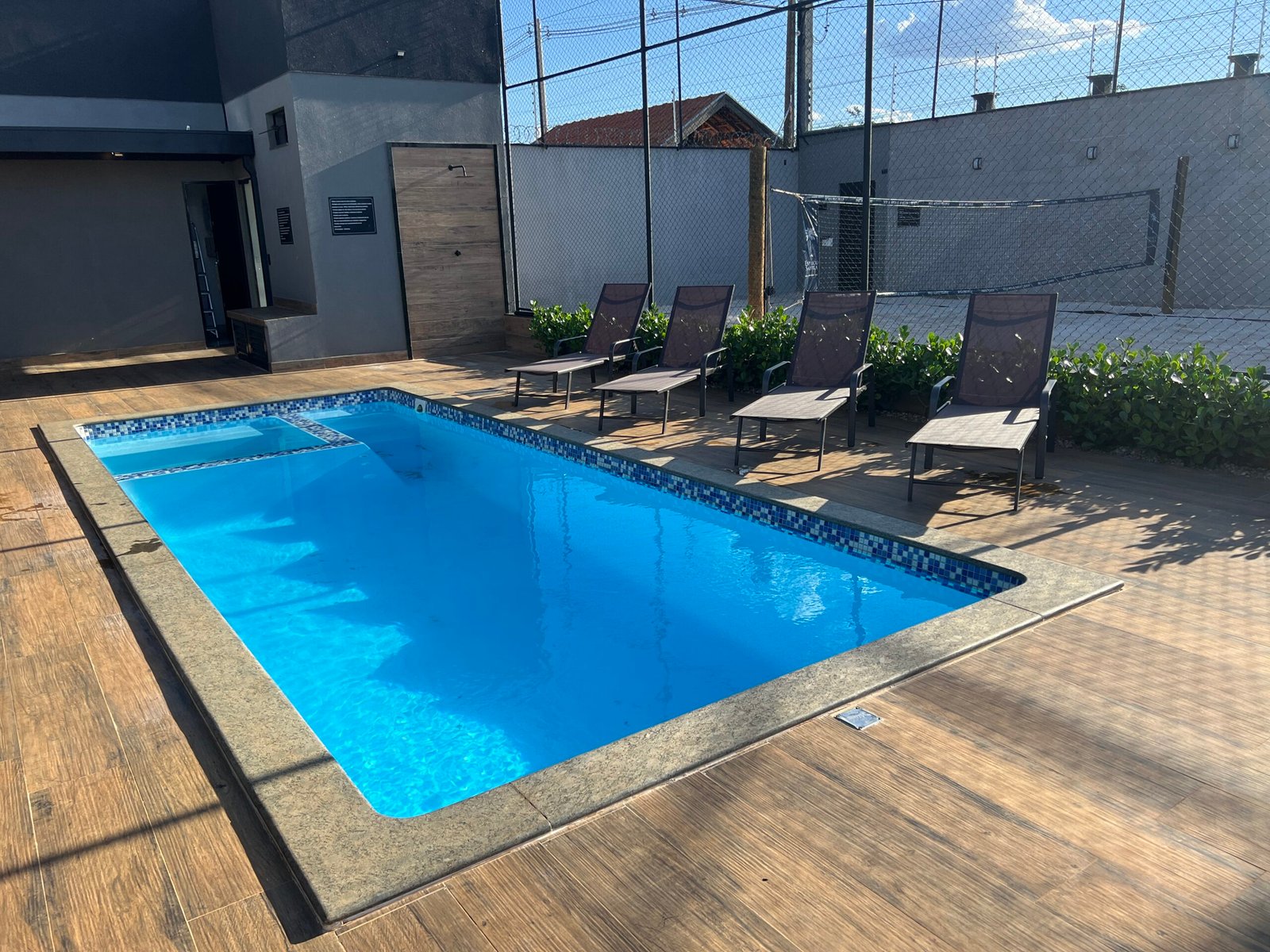 area de lazer com piscina na região de franca